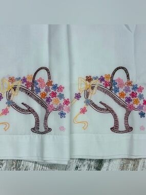 Vintage Hand Embroidered Floral Basket White Pillow Cases Lot of 2 Standard